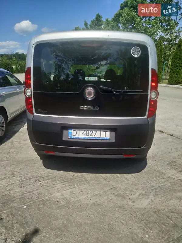 Fiat Doblo 2012