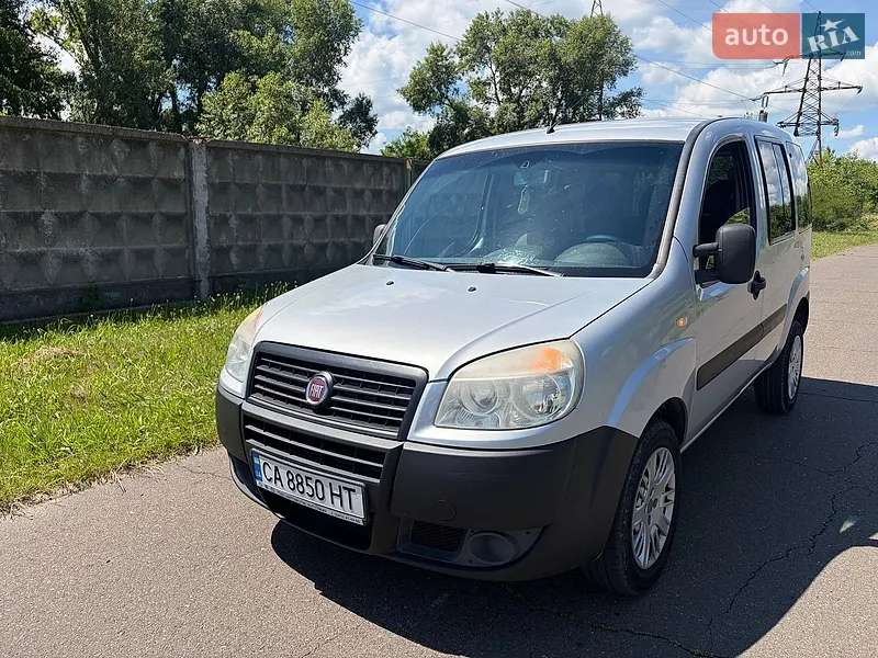 Fiat Doblo 2012