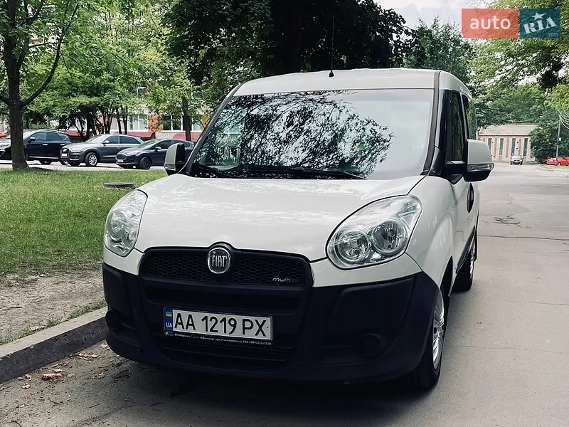 Fiat Doblo 2011