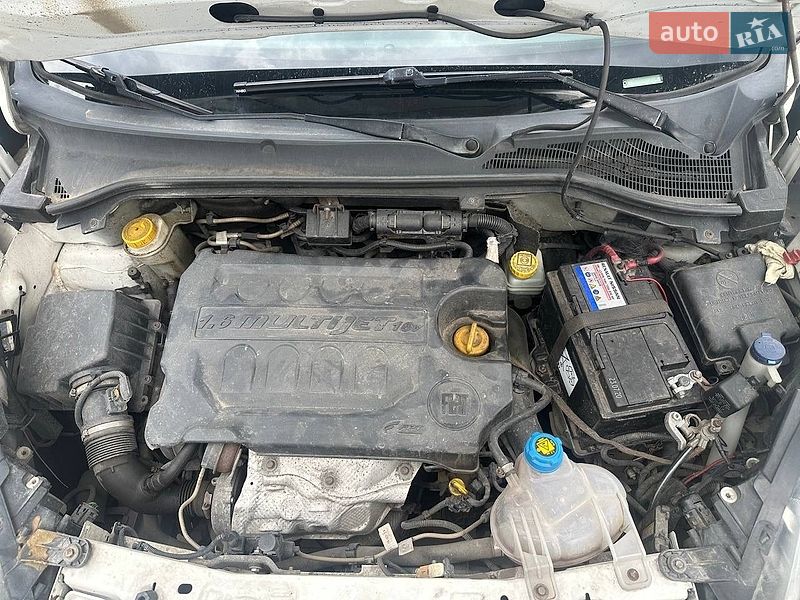 Грузовой фургон Fiat Doblo 2011 в Луцке