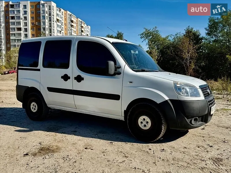 Fiat Doblo 2013