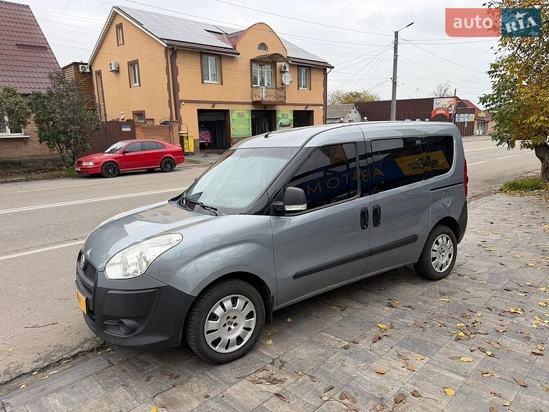 Мінівен Fiat Doblo 2010 в Кропивницькому