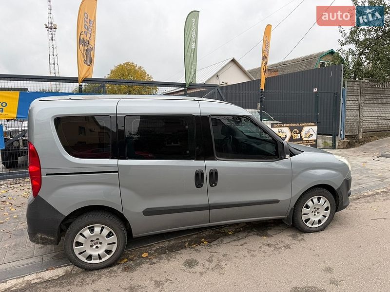 Мінівен Fiat Doblo 2010 в Кропивницькому