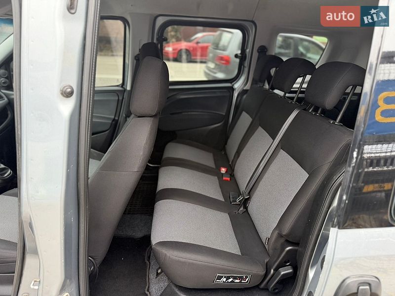Мінівен Fiat Doblo 2010 в Кропивницькому