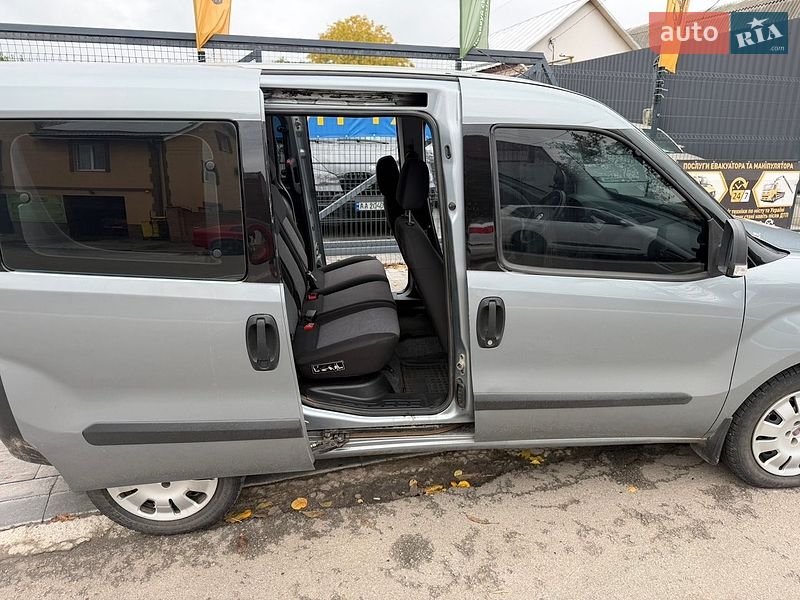 Мінівен Fiat Doblo 2010 в Кропивницькому