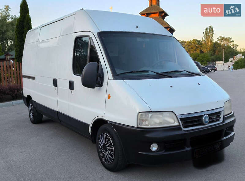 Вантажівки Fiat Ducato