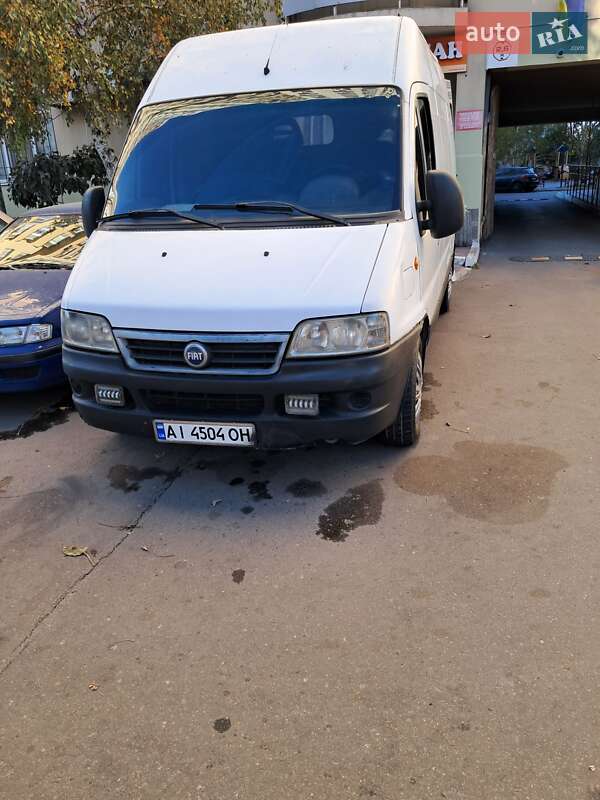 Вантажний фургон Fiat Ducato