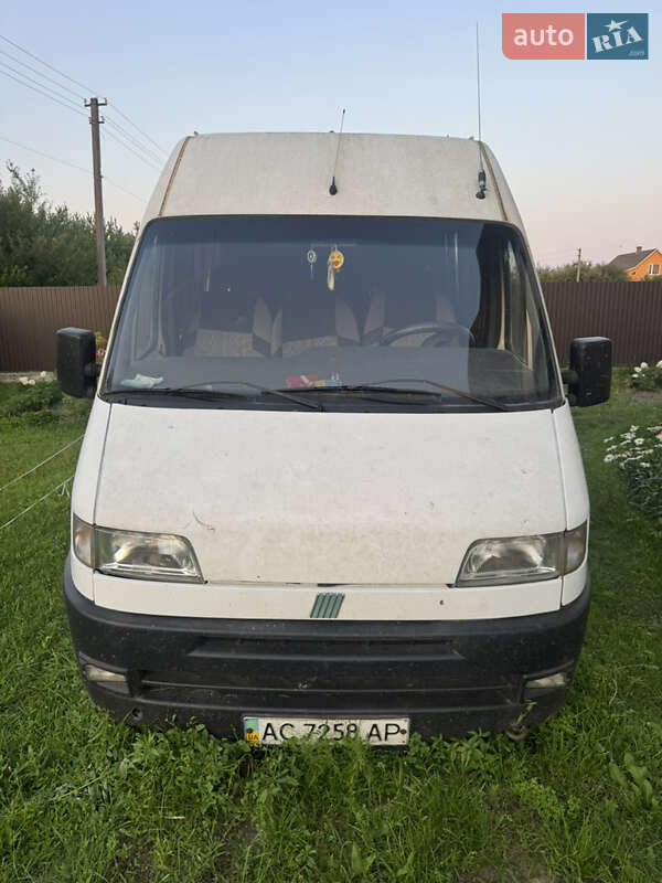 Вантажопасажирський фургон Fiat Ducato