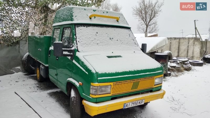 Вантажопасажирський фургон Fiat Ducato