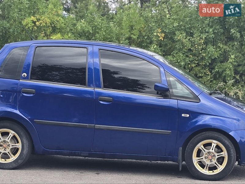 Легкові Fiat Idea