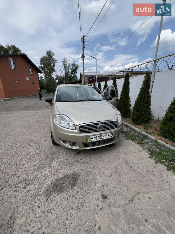 Легковые Fiat Linea