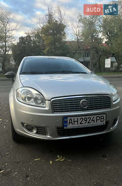 Fiat Linea 2010