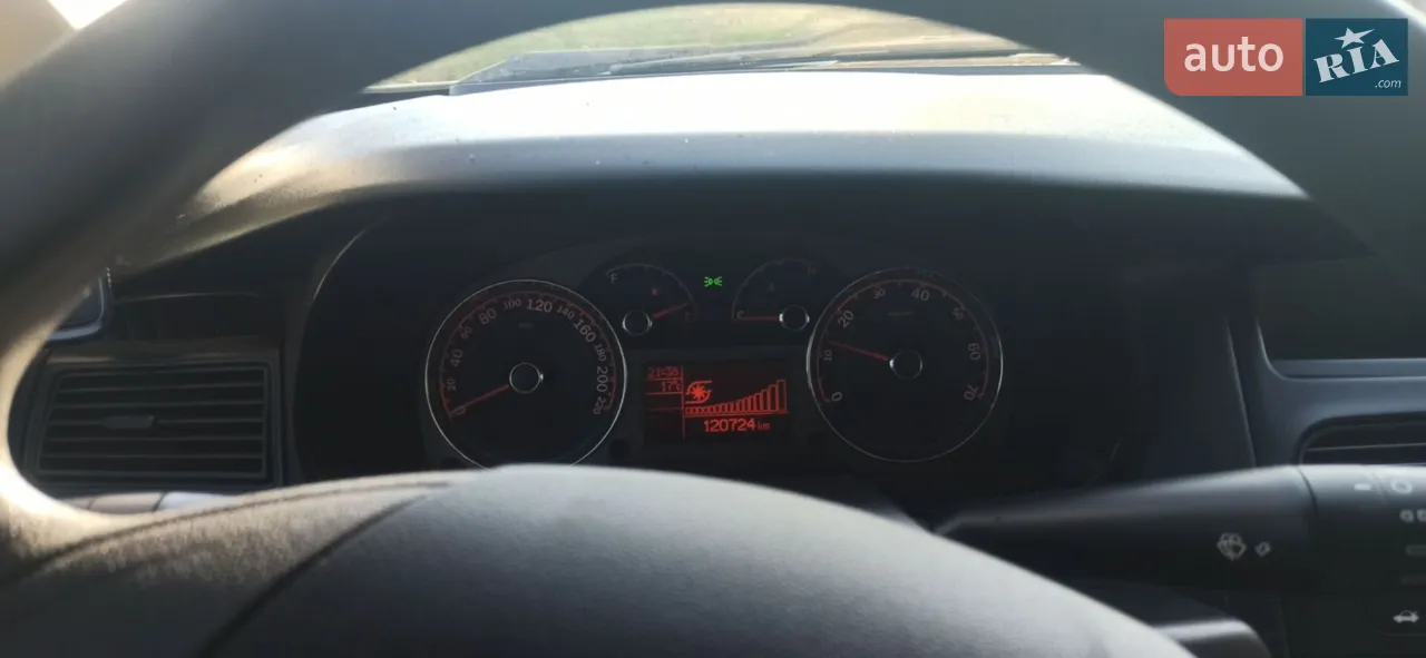 2012 Fiat Linea - мініатюра 3