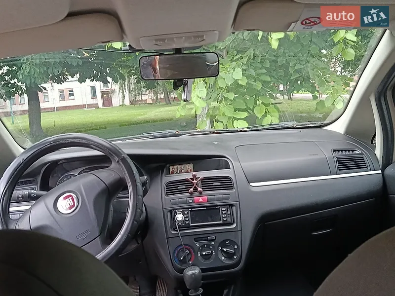 Fiat Linea 2011