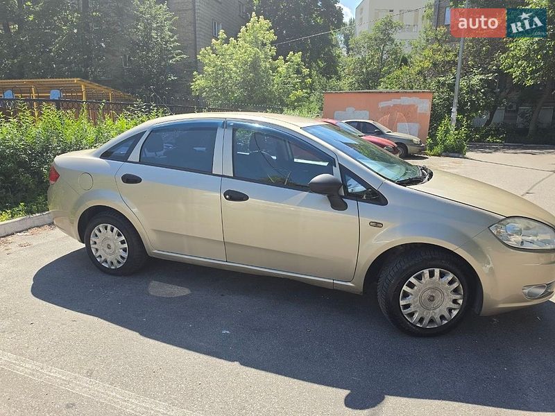 Седан Fiat Linea 2012 в Киеве