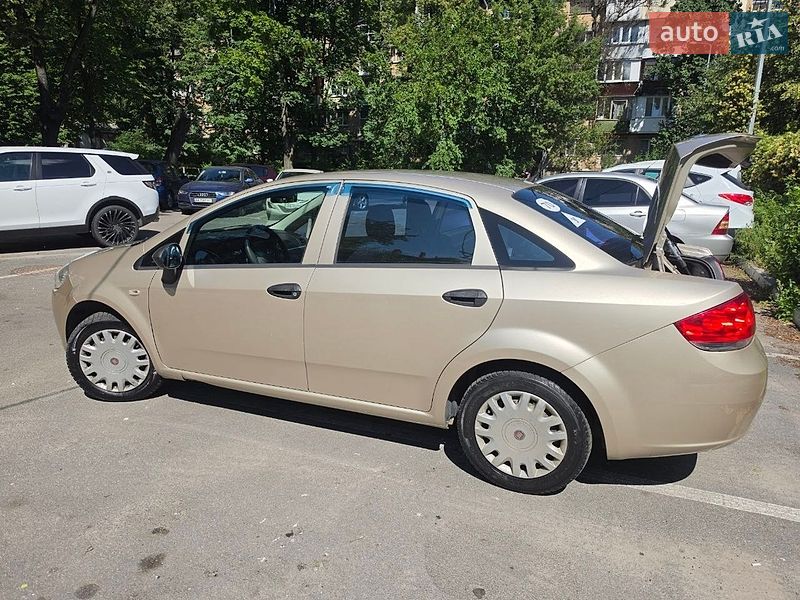 Седан Fiat Linea 2012 в Киеве