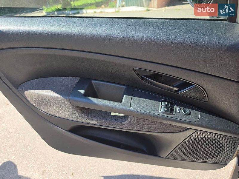 Седан Fiat Linea 2012 в Киеве