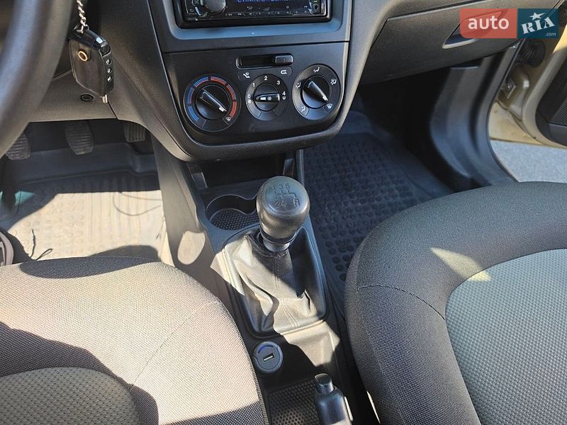 Седан Fiat Linea 2012 в Киеве