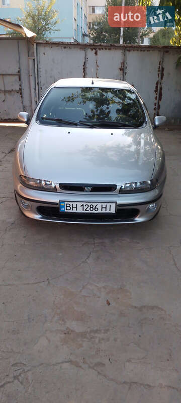 Седан Fiat Marea