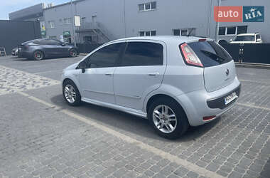 Fiat Punto  2011