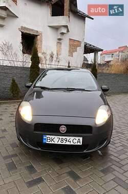 Fiat Punto  2011