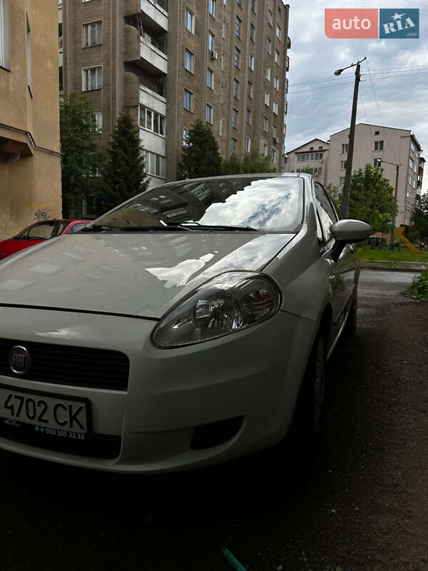 Легковые Fiat Punto