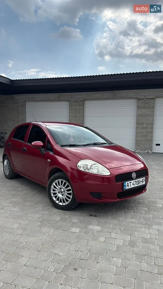 2010 Fiat Punto - фото 1