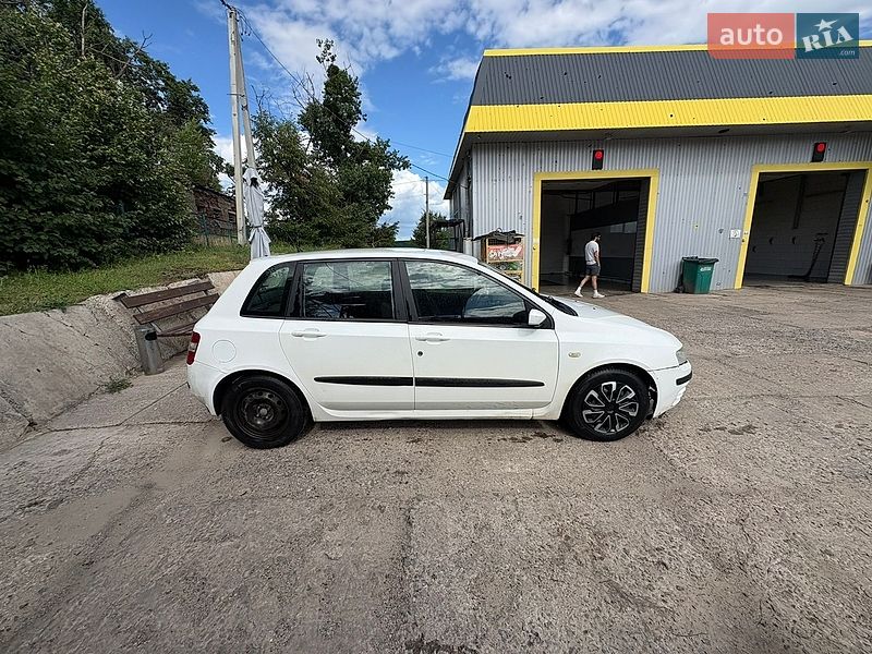 Хэтчбек Fiat Stilo