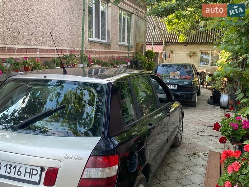Хетчбек Fiat Stilo 2002 в Мукачевому