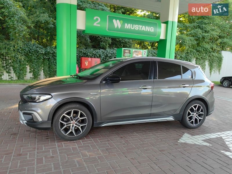 Fiat Tipo Cross