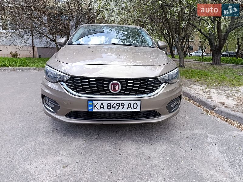 Седан Fiat Tipo