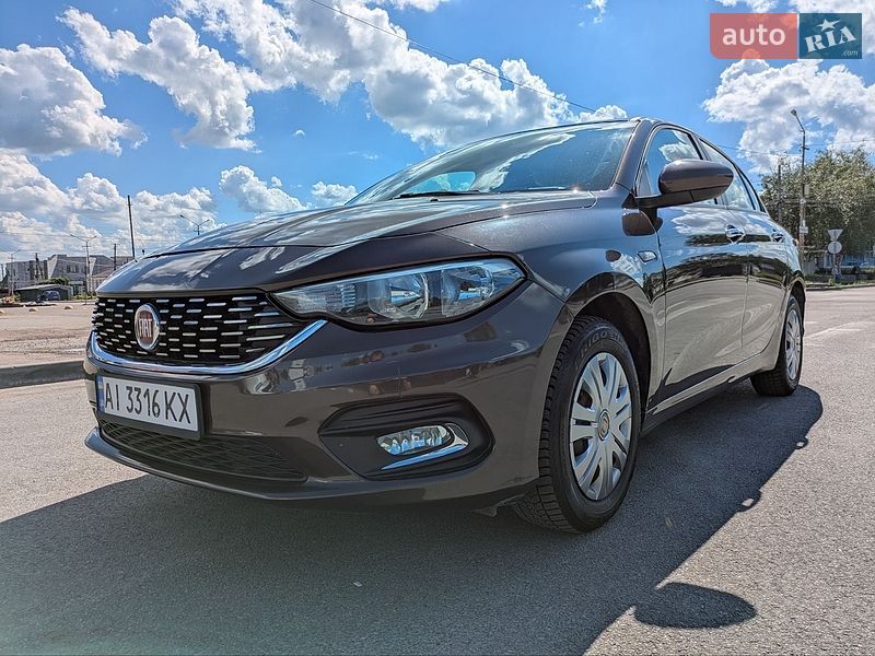 Седан Fiat Tipo
