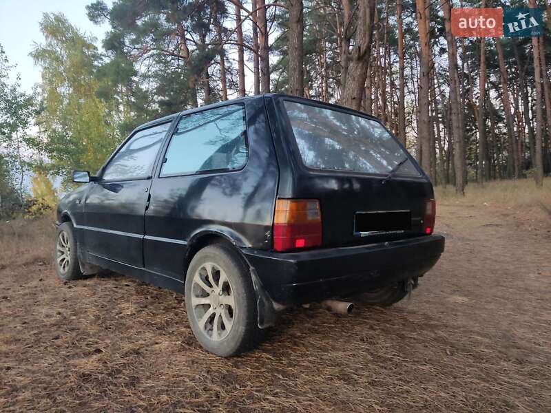 Хэтчбек Fiat Uno 1986 в Сумах