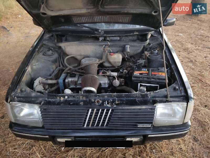 Хэтчбек Fiat Uno 1986 в Сумах