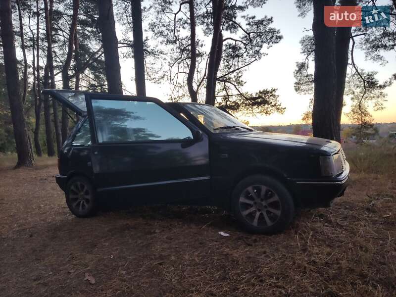 Хэтчбек Fiat Uno 1986 в Сумах