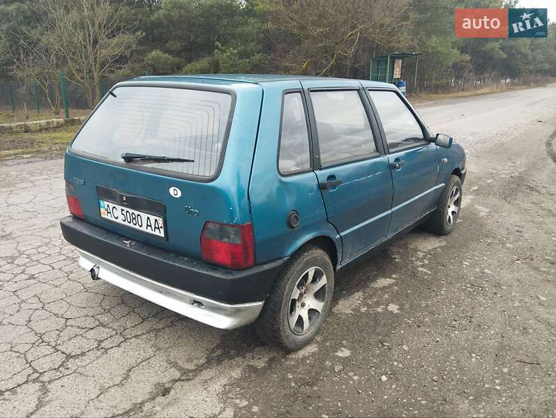 Хэтчбек Fiat Uno 1994 в Луцке