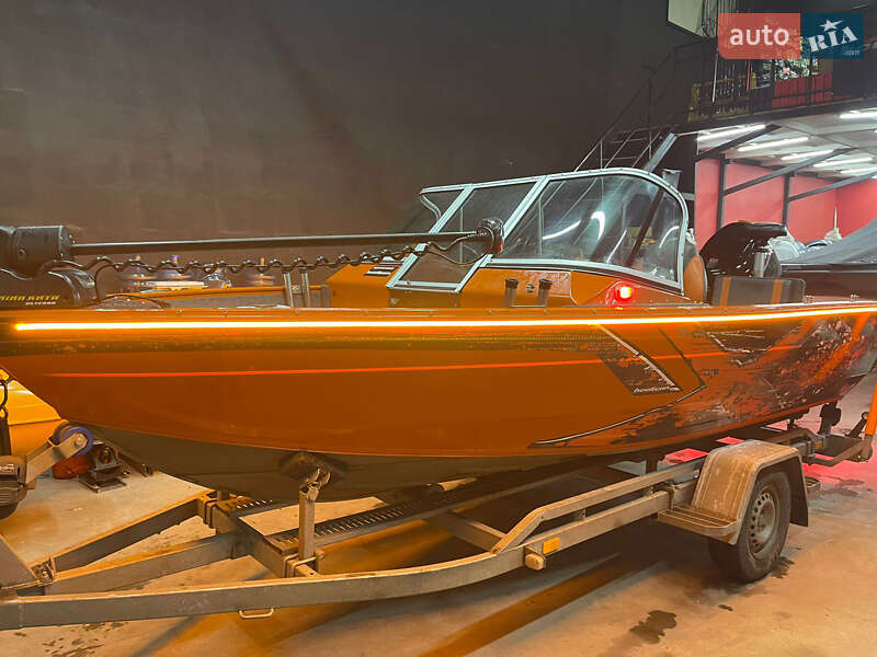 Лодка Finval 475