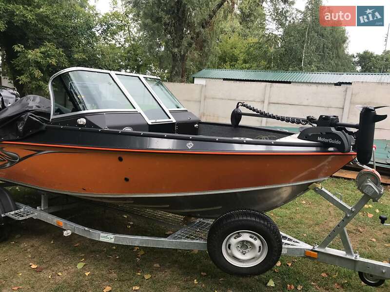 Катер Finval Fish Pro