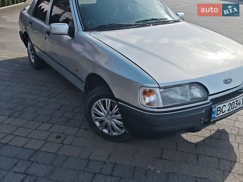 Легкові Ford Bronco II