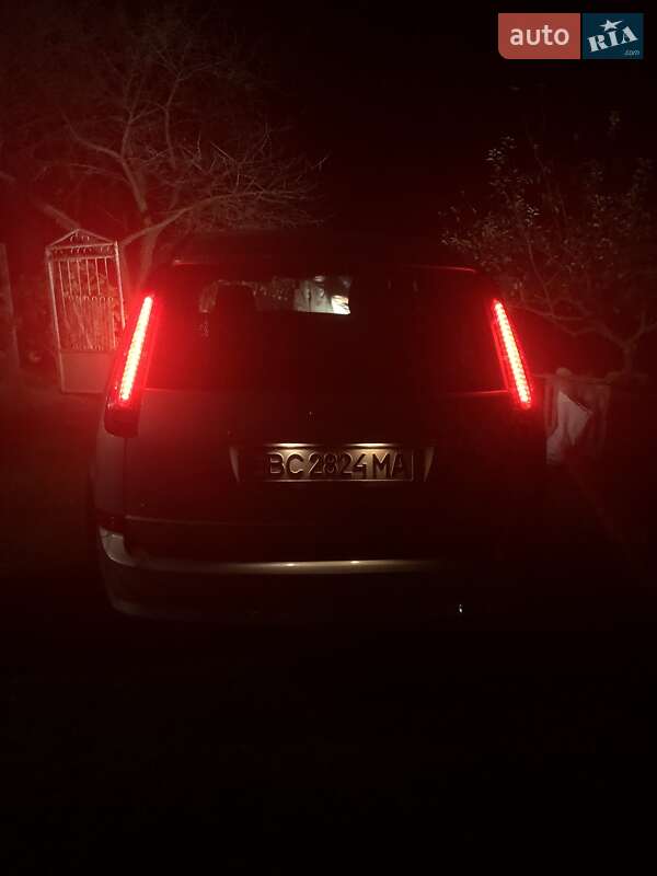 Минивэн Ford C-Max 2009 в Львове