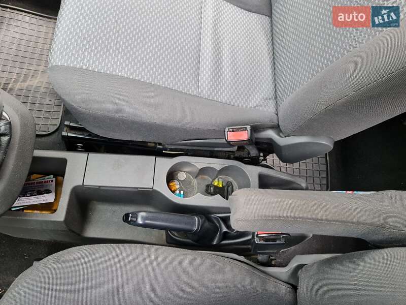 Мінівен Ford C-Max 2005 в Ірпені