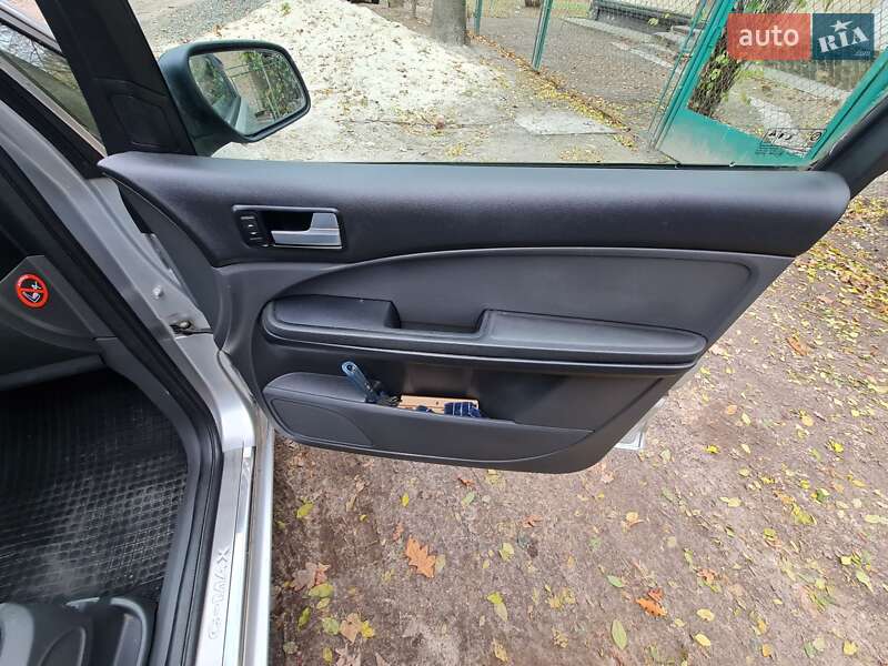 Мінівен Ford C-Max 2005 в Ірпені