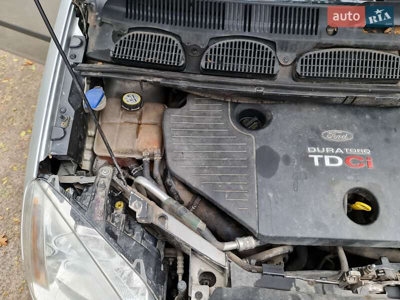 Мінівен Ford C-Max 2005 в Ірпені