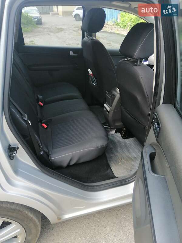 Минивэн Ford C-Max 2007 в Каневе