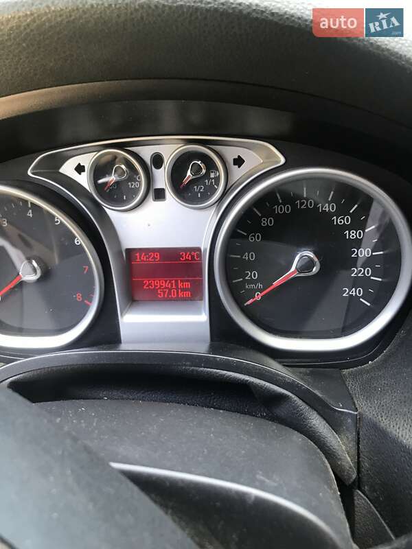 Минивэн Ford C-Max 2010 в Новоднестровске