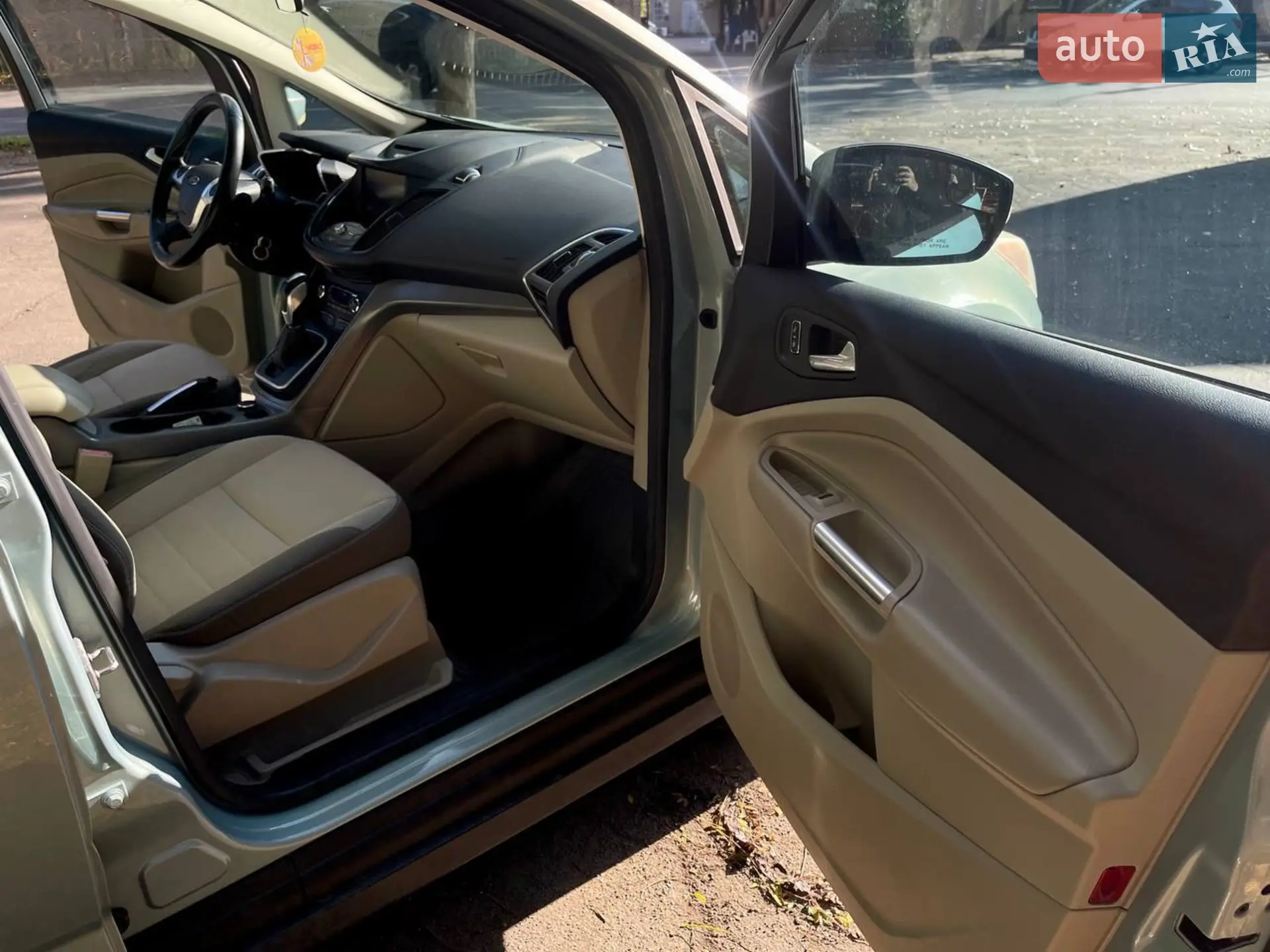 Ford C-Max 2012 VIN 1FADP5AU4DL514746 фото оголошення 18 з 26
