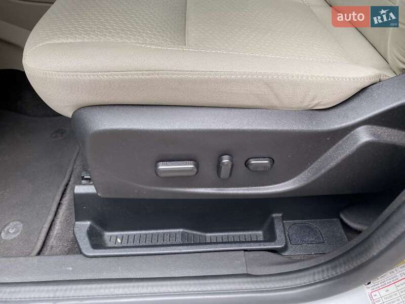 Минивэн Ford C-Max 2017 в Одессе фото 27 Минивэн Ford C-Max 2017 в Одессе