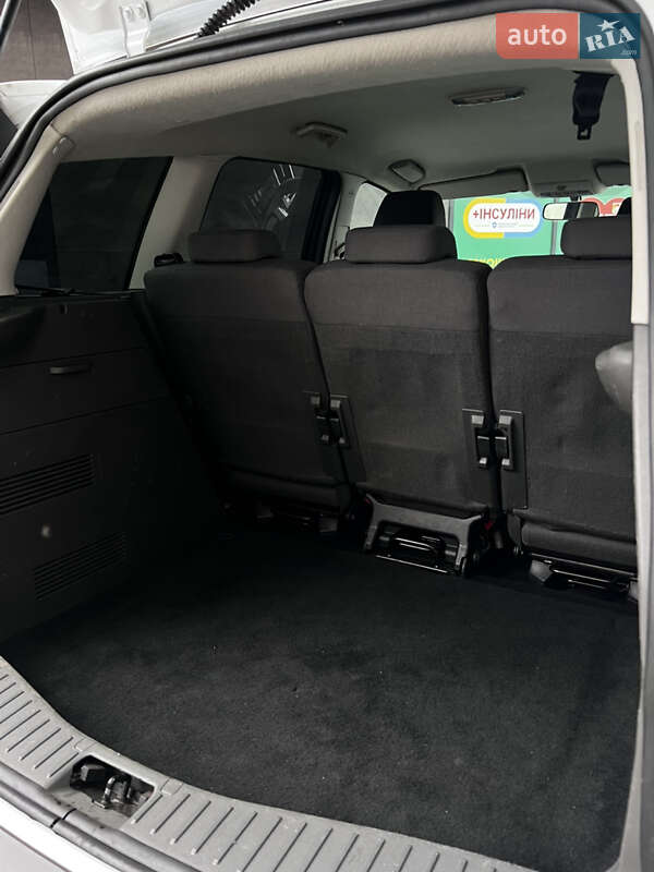Мінівен Ford C-Max 2009 в Дубні