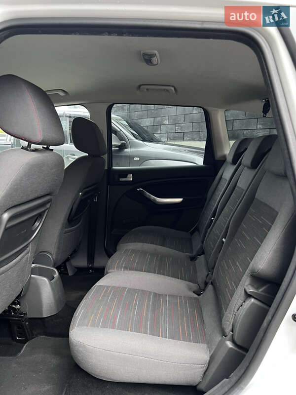 Мінівен Ford C-Max 2009 в Дубні