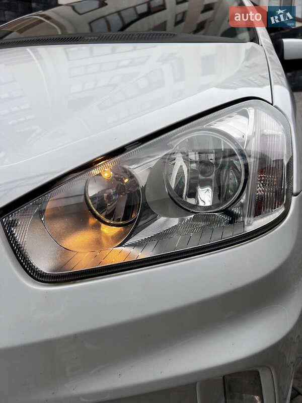 Мінівен Ford C-Max 2009 в Дубні